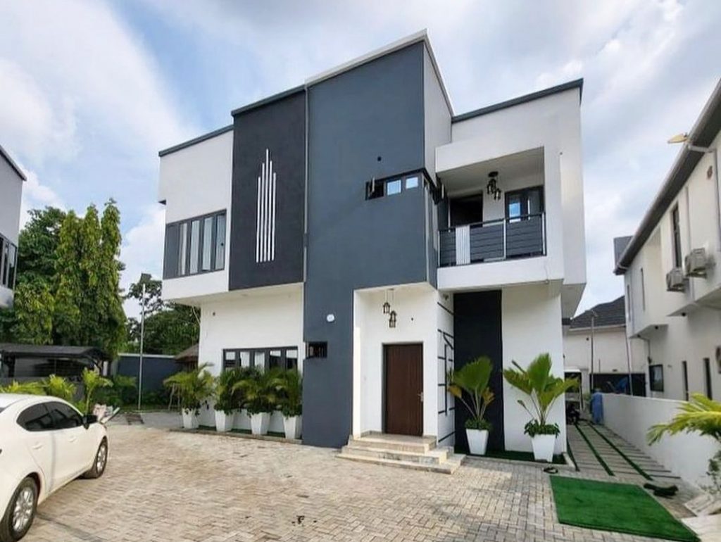 Brand New 5 Bedroom Fully Detached Duplex with Boys Quarters for sale in Guzape Abuja 