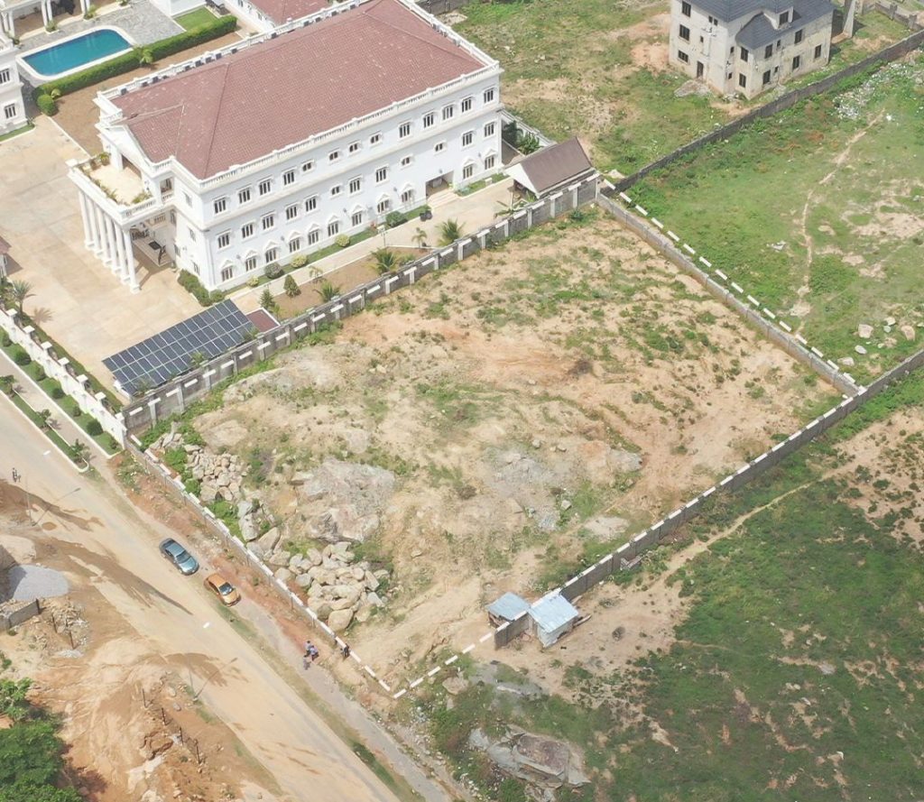 2592sqm of Residential Plot in Guzape Main