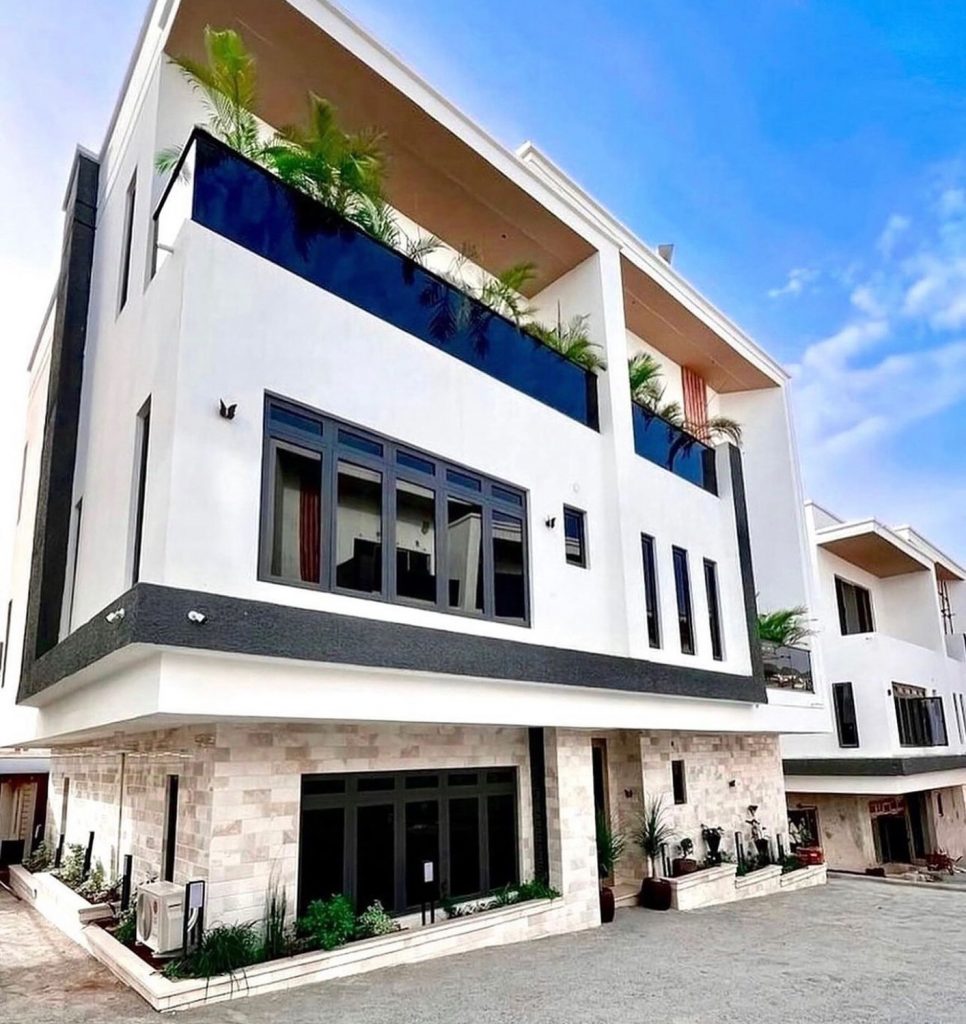 Automated 5 Bedroom Fully Detached Duplex Smart Home in Guzape